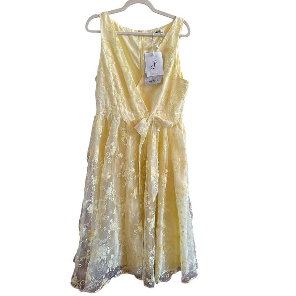 NWT Yellow Lace Overlay Sleeveless V-Neck Romantic Midi Dress Woman's Size 12